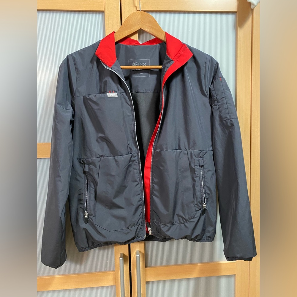 FIGS Size XS Charcoal Warm Up Jacket